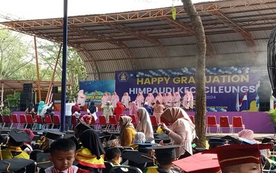 Semarak Wisuda Gabungan HIMPAUDI Cileungsi
